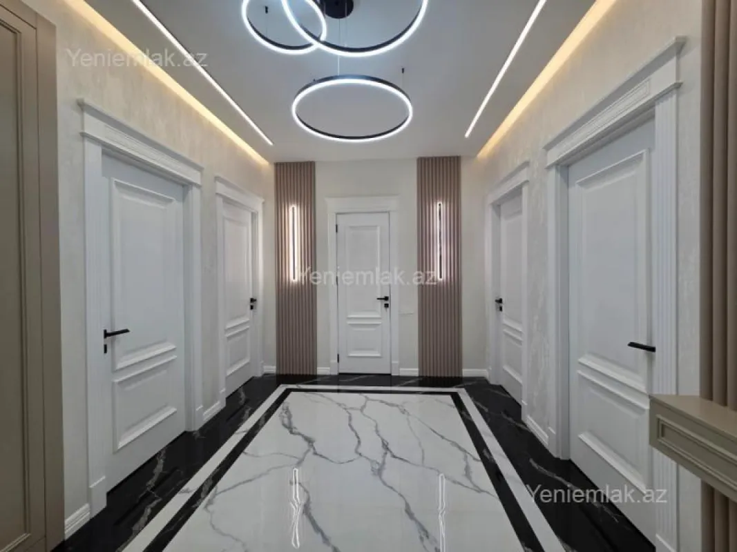 Satılır 3 otaqlı yeni tikili 120 m²