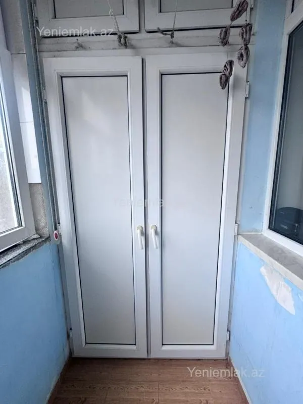 Satılır 3 otaqlı köhnə tikili 72 m²