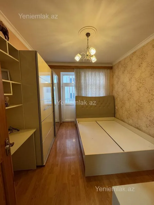 Satılır 3 otaqlı yeni tikili 80 m²
