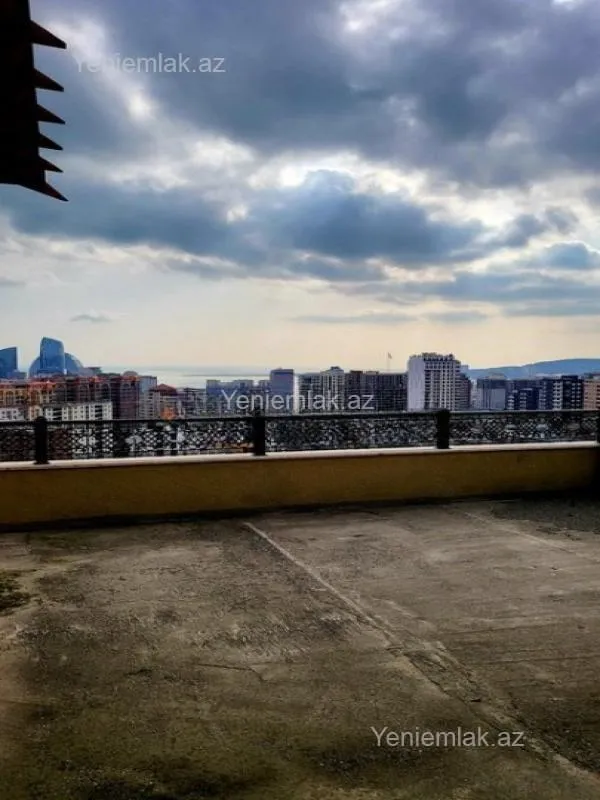 Satılır 8 otaqlı yeni tikili 730 m²