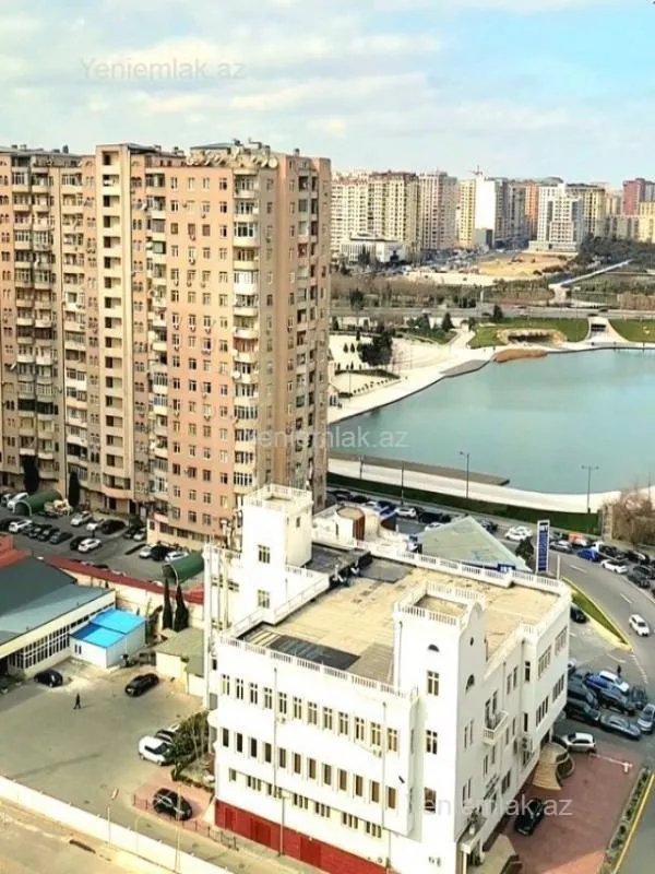 Satılır 8 otaqlı yeni tikili 730 m²