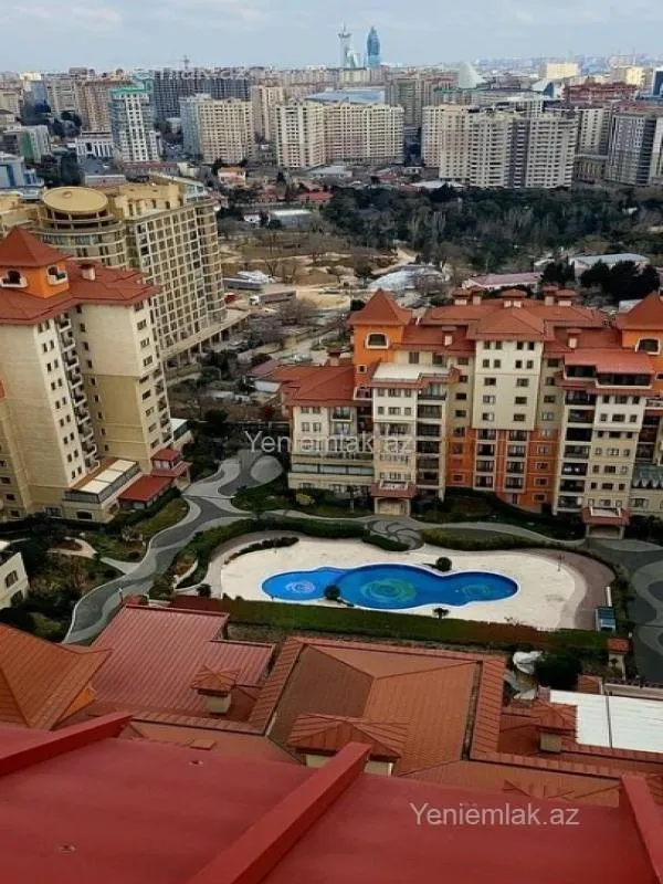 Satılır 8 otaqlı yeni tikili 730 m²