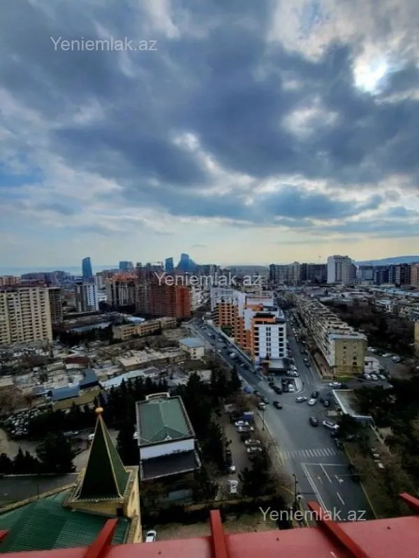 Satılır 8 otaqlı yeni tikili 730 m²