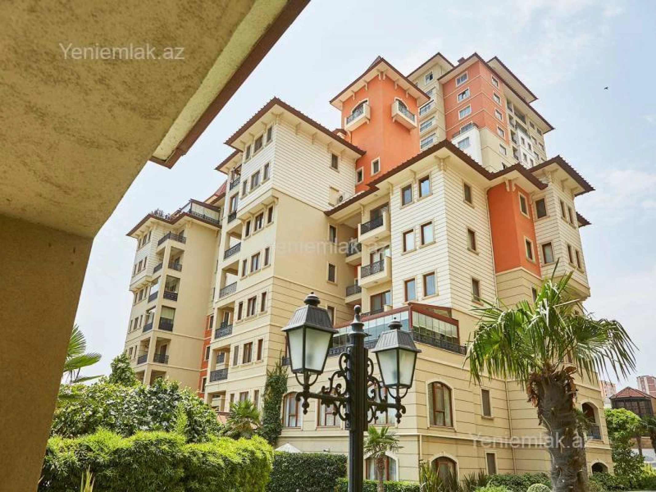 Satılır 8 otaqlı yeni tikili 730 m²