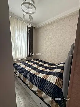 Satılır 2 otaqlı köhnə tikili 40 m²
