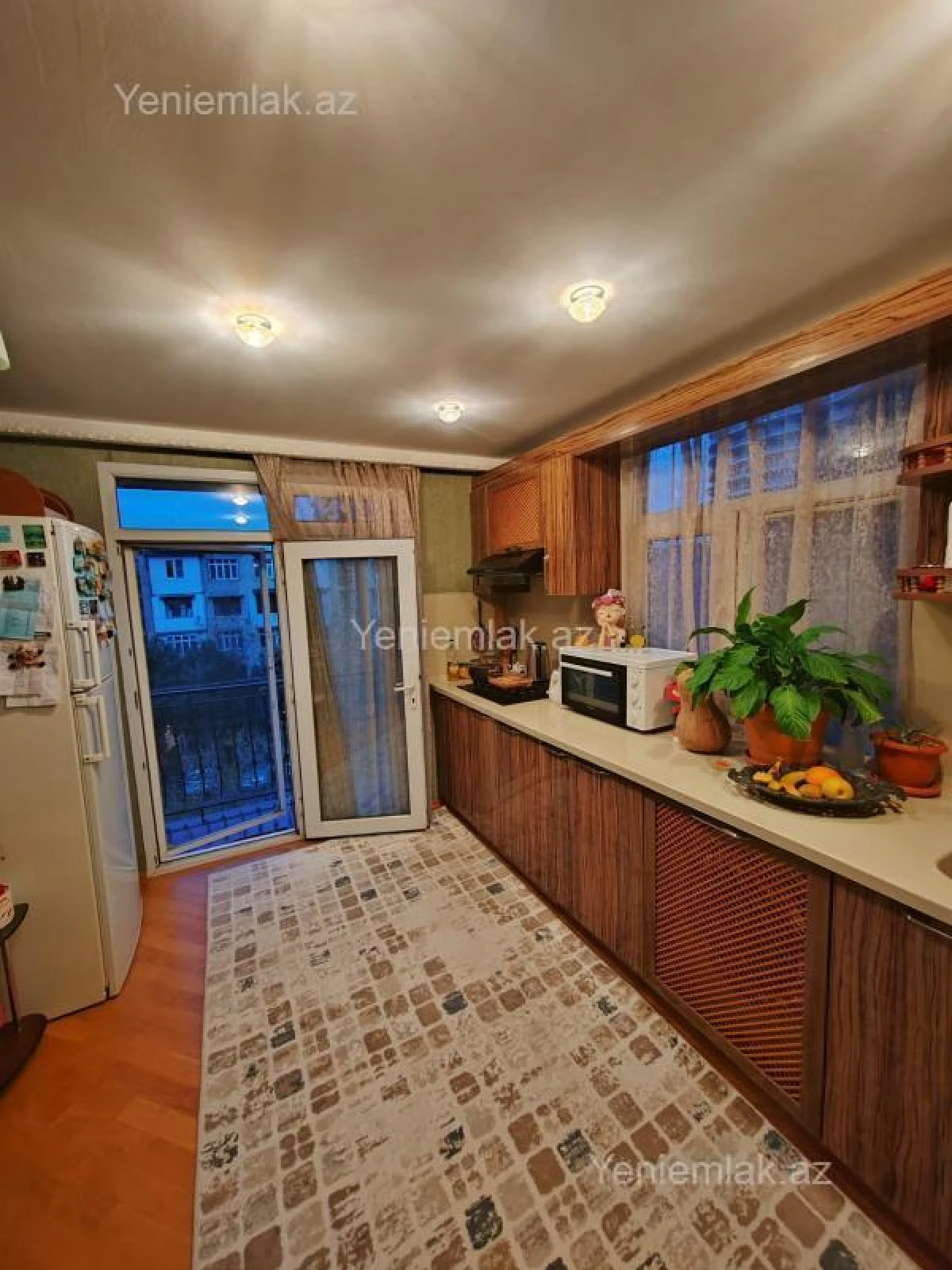 Satılır 2 otaqlı köhnə tikili 55 m²