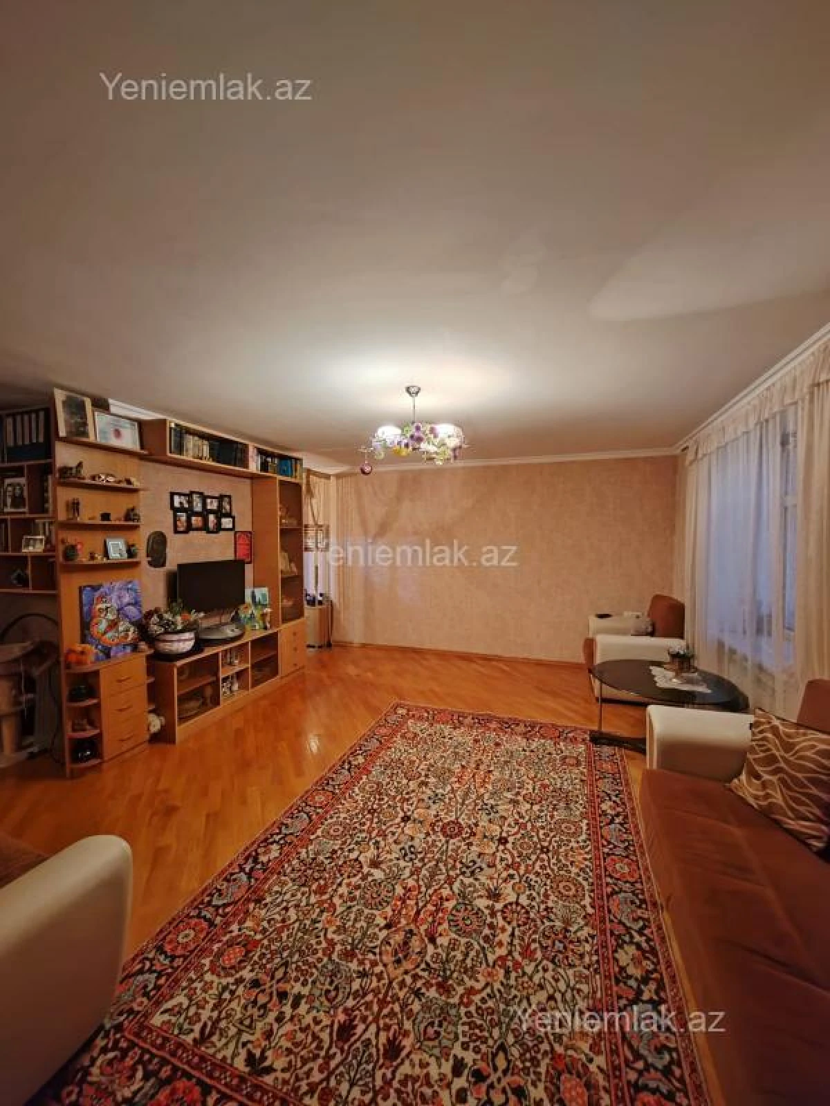 Satılır 2 otaqlı köhnə tikili 55 m²