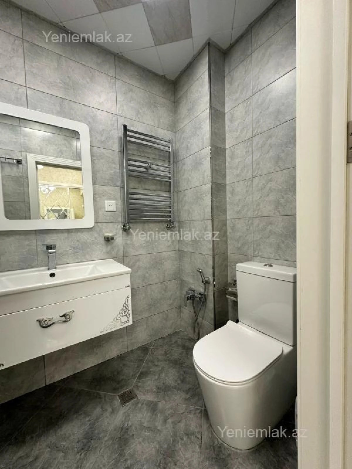 Satılır 3 otaqlı yeni tikili 122 m²