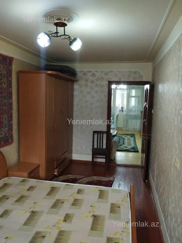 Satılır 2 otaqlı köhnə tikili 54 m²