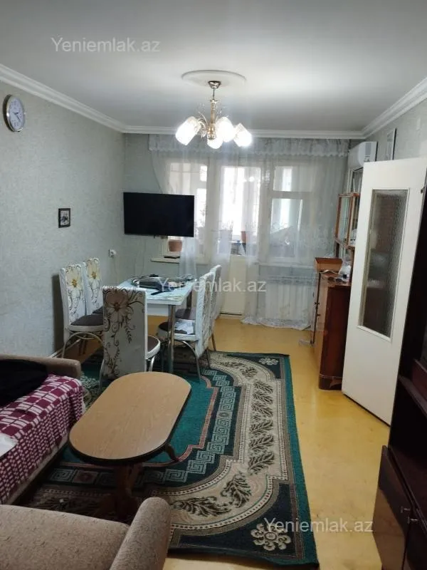 Satılır 2 otaqlı köhnə tikili 54 m²