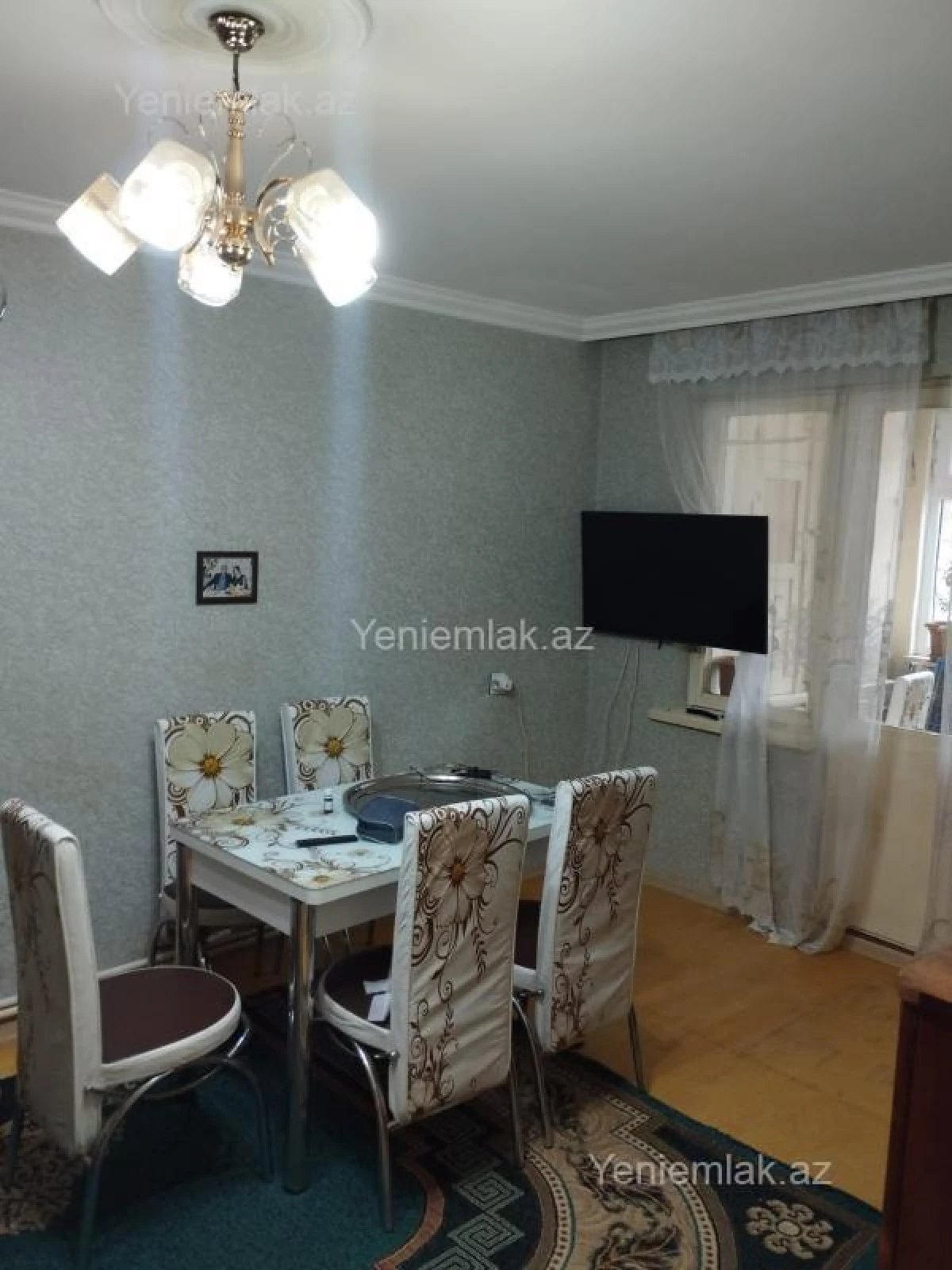 Satılır 2 otaqlı köhnə tikili 54 m²