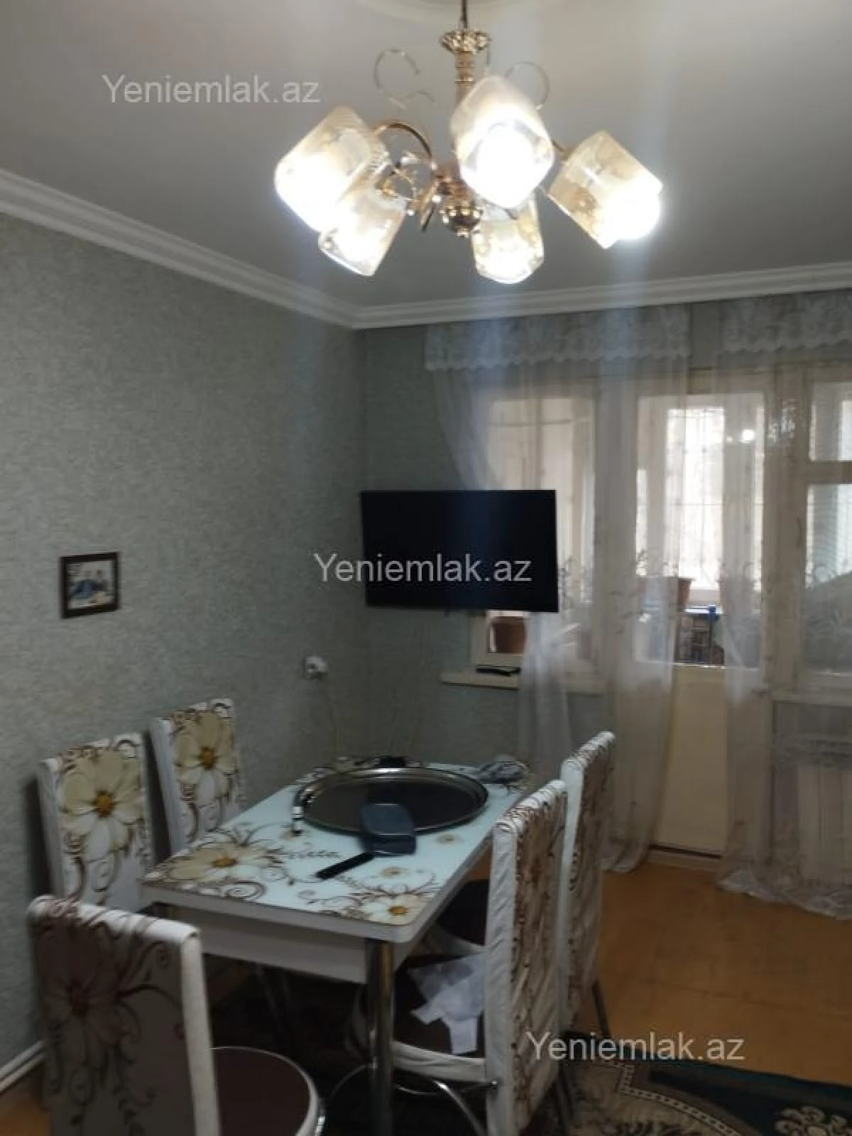 Satılır 2 otaqlı köhnə tikili 54 m²