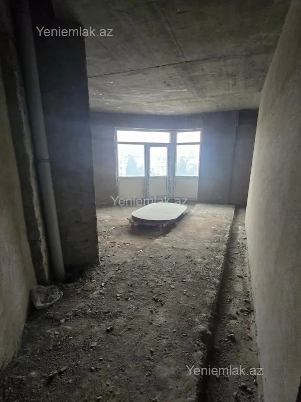 Satılır 3 otaqlı yeni tikili 120 m²