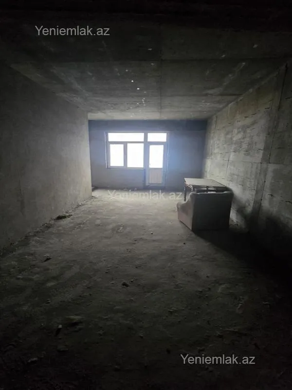 Satılır 3 otaqlı yeni tikili 120 m²