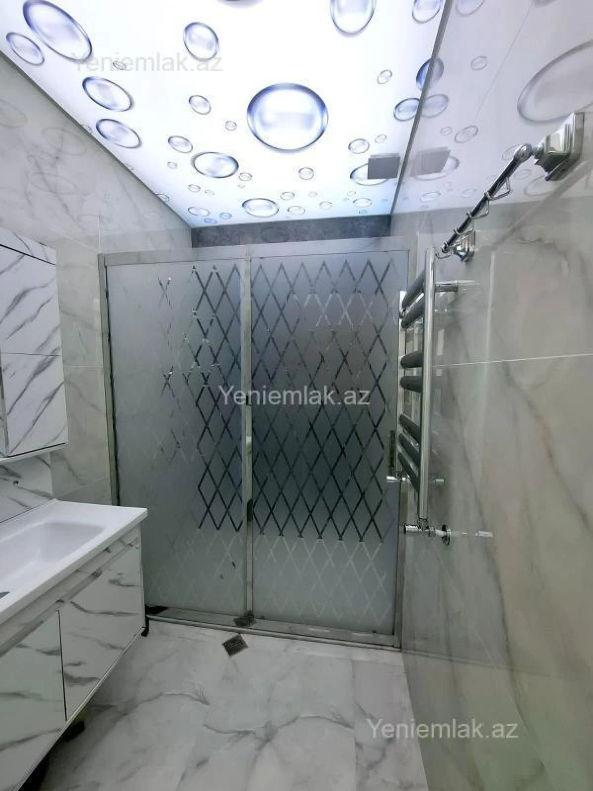 Satılır 3 otaqlı yeni tikili 140 m²