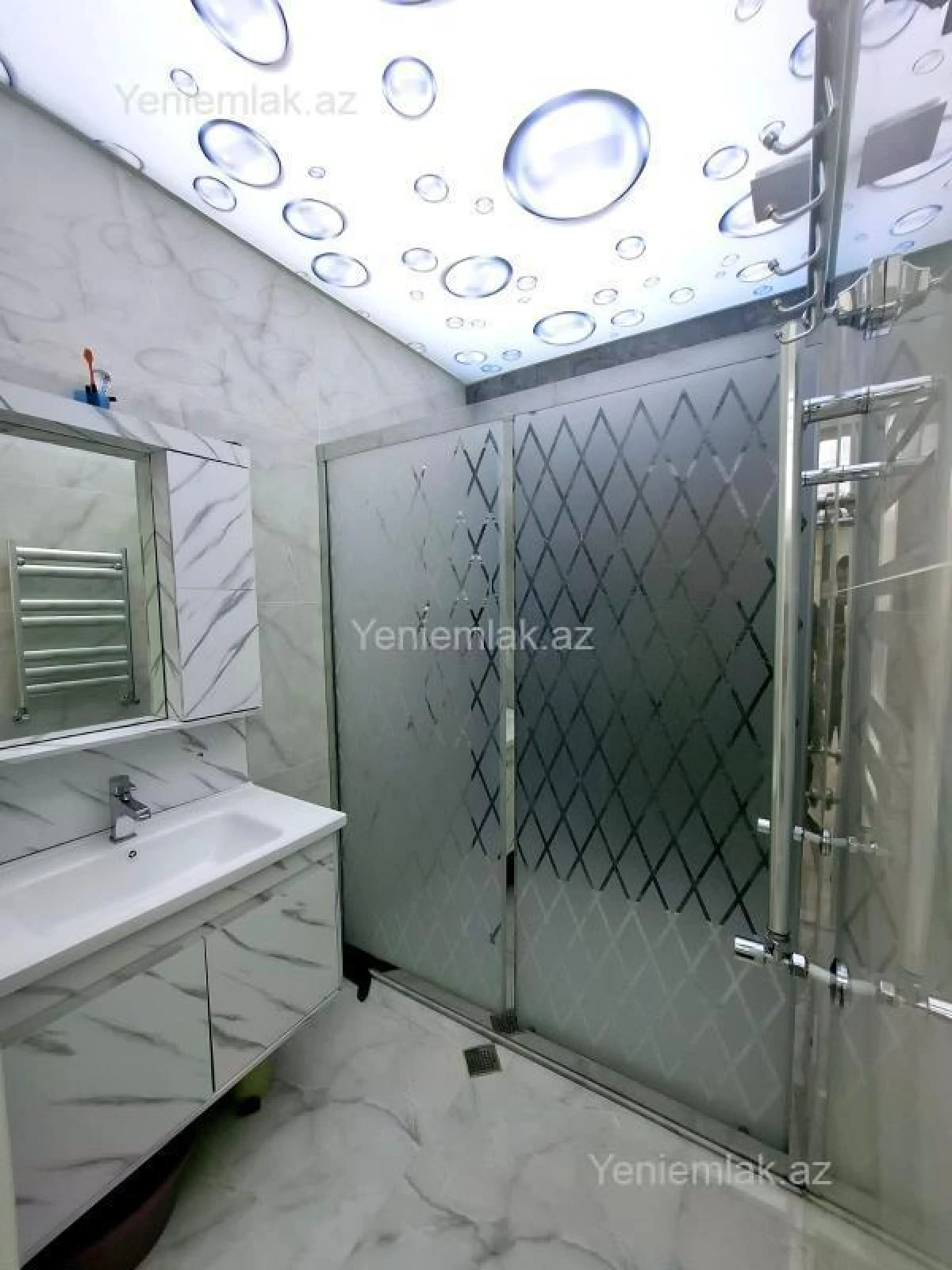 Satılır 3 otaqlı yeni tikili 140 m²