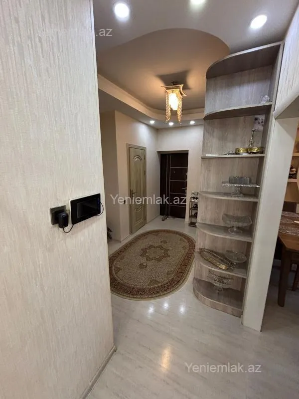 Satılır 3 otaqlı yeni tikili 71 m²