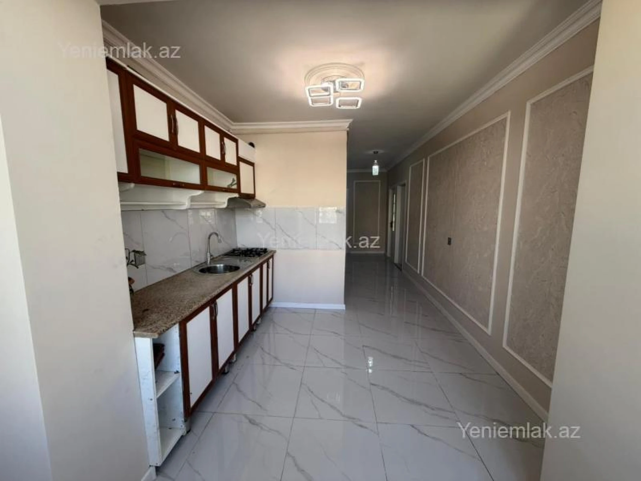 Satılır 3 otaqlı köhnə tikili 85 m²