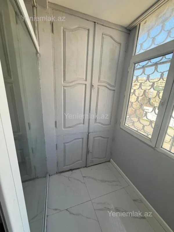 Satılır 3 otaqlı köhnə tikili 85 m²