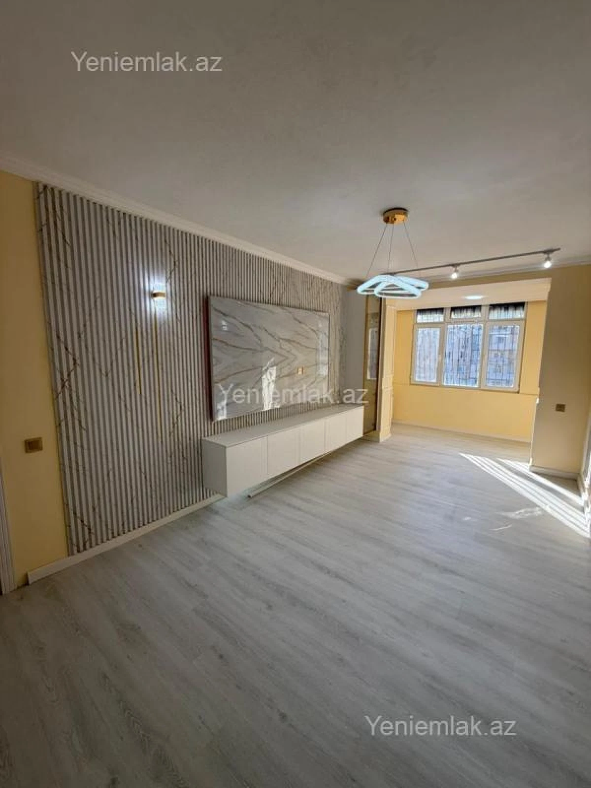 Satılır 3 otaqlı köhnə tikili 85 m²