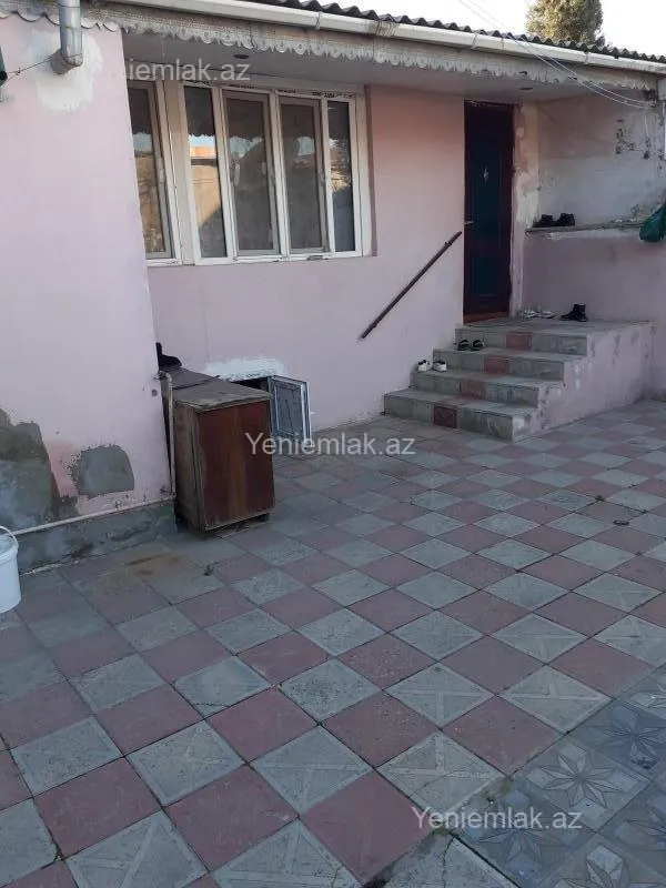 Satılır 4 otaqlı həyət evi 120 m²