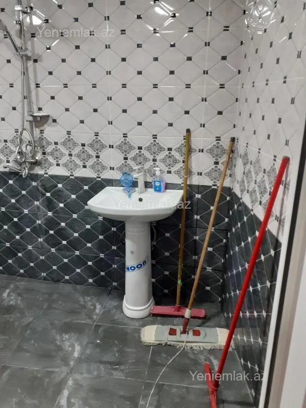 Satılır 4 otaqlı həyət evi 120 m²