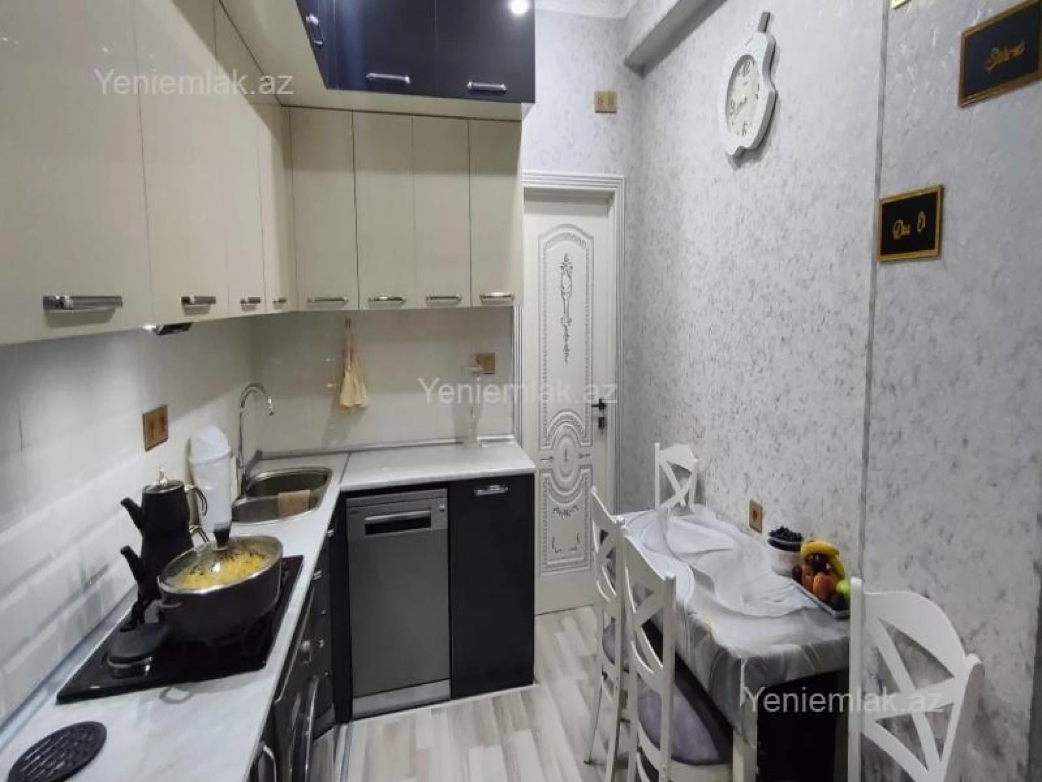 Satılır 2 otaqlı yeni tikili 76 m²