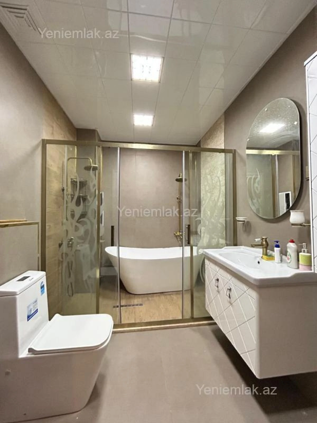 Satılır 2 otaqlı yeni tikili 65 m²