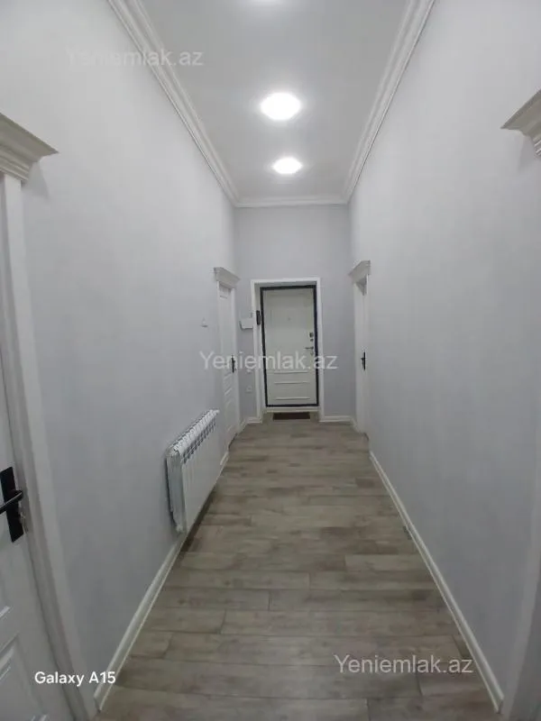 Satılır 4 otaqlı köhnə tikili 120 m²