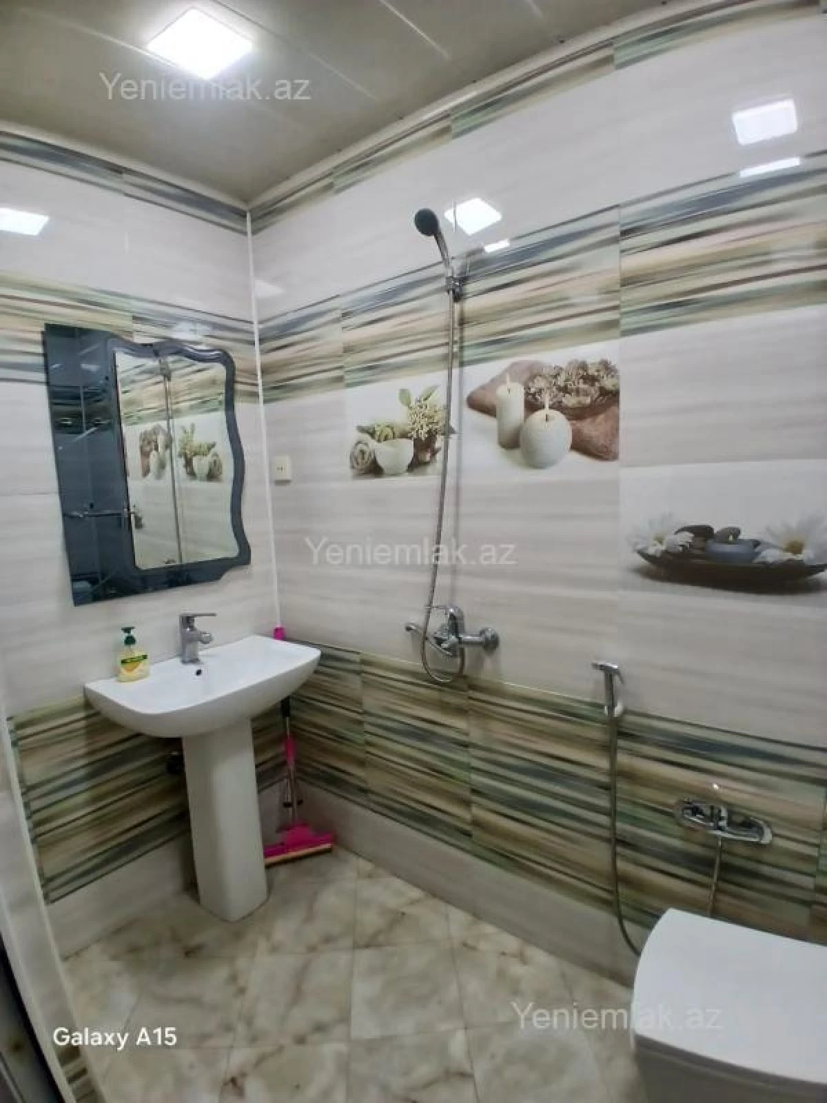 Satılır 4 otaqlı köhnə tikili 120 m²