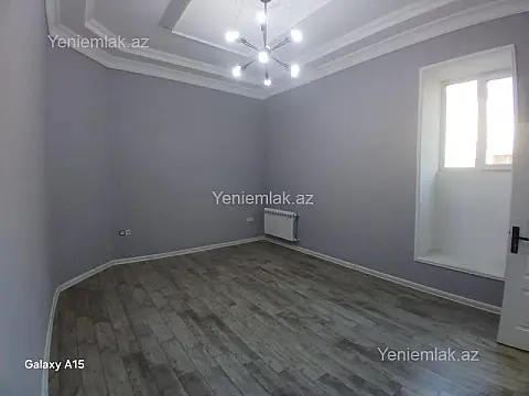 Satılır 4 otaqlı köhnə tikili 120 m²