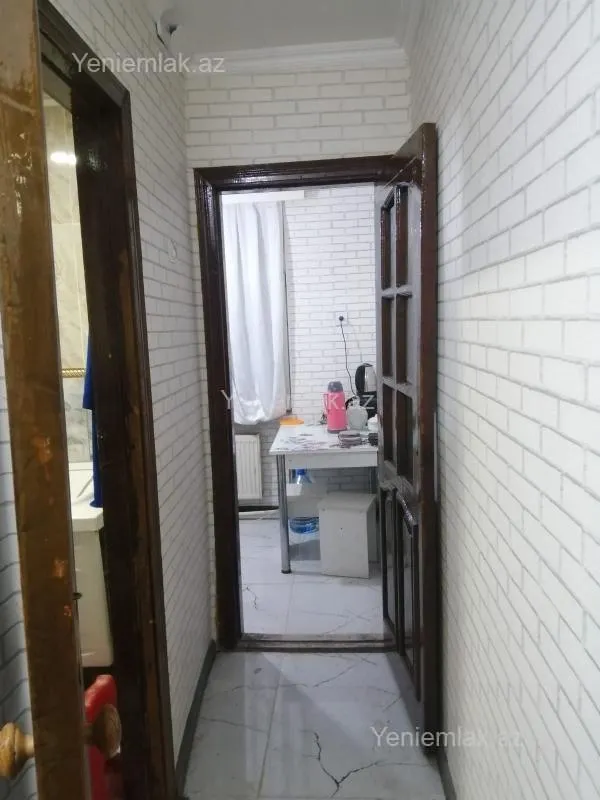 Satılır 1 otaqlı köhnə tikili 30 m²