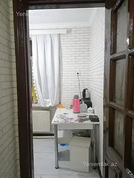 Satılır 1 otaqlı köhnə tikili 30 m²