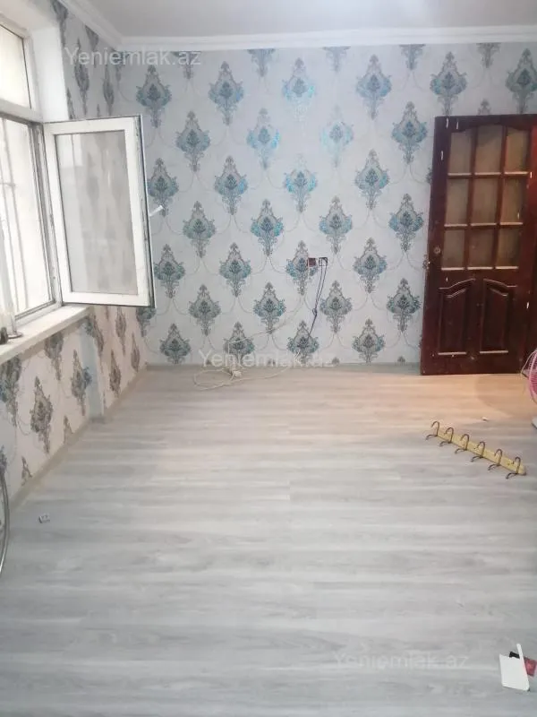 Satılır 1 otaqlı köhnə tikili 30 m²