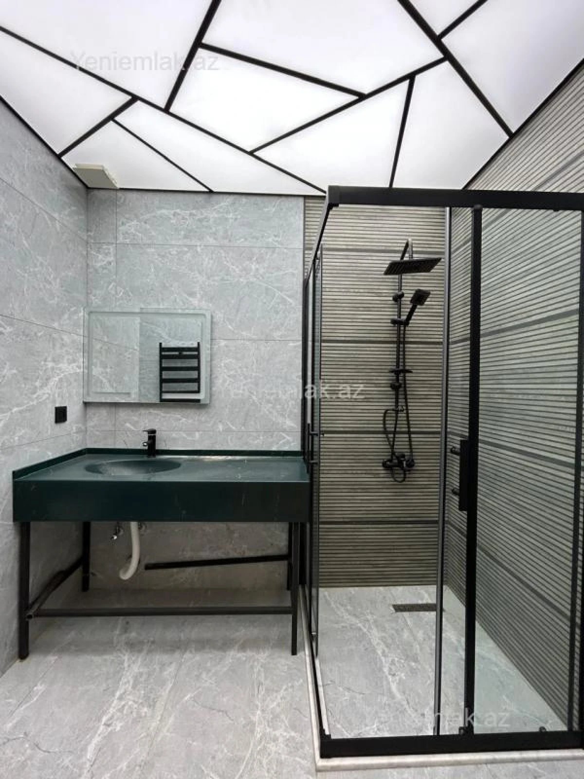 Satılır 3 otaqlı yeni tikili 90 m²