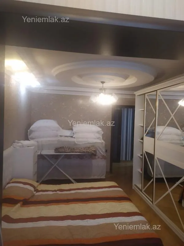 Satılır 5 otaqlı köhnə tikili 110 m²