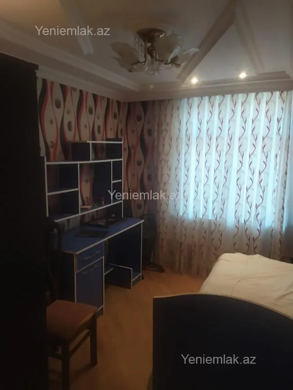 Satılır 5 otaqlı köhnə tikili 110 m²