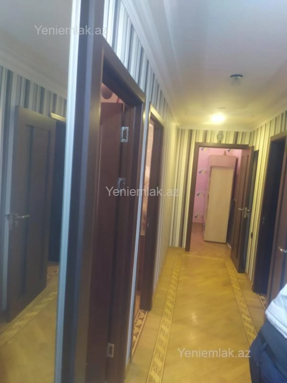 Satılır 5 otaqlı köhnə tikili 110 m²