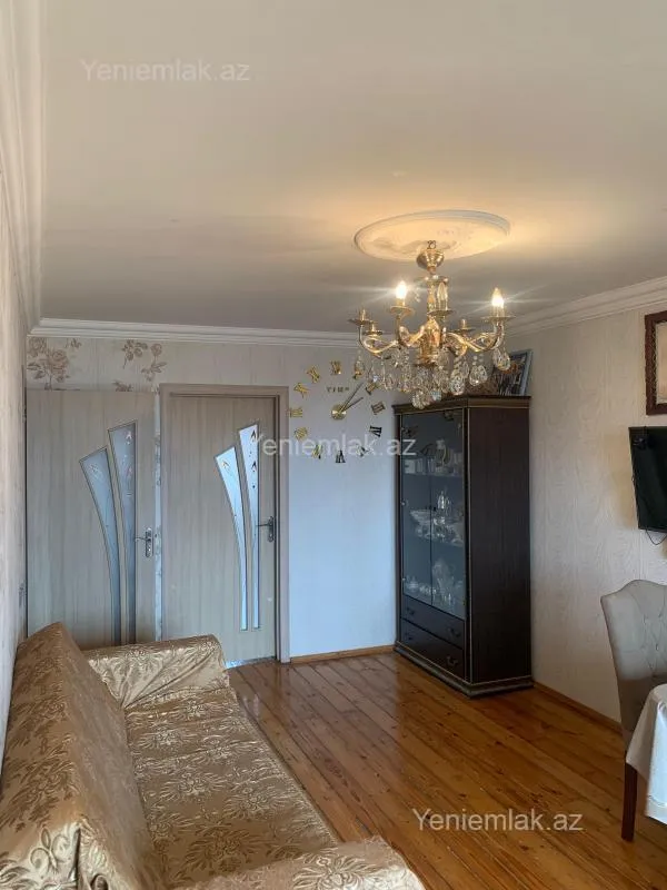 Satılır 3 otaqlı köhnə tikili 64 m²