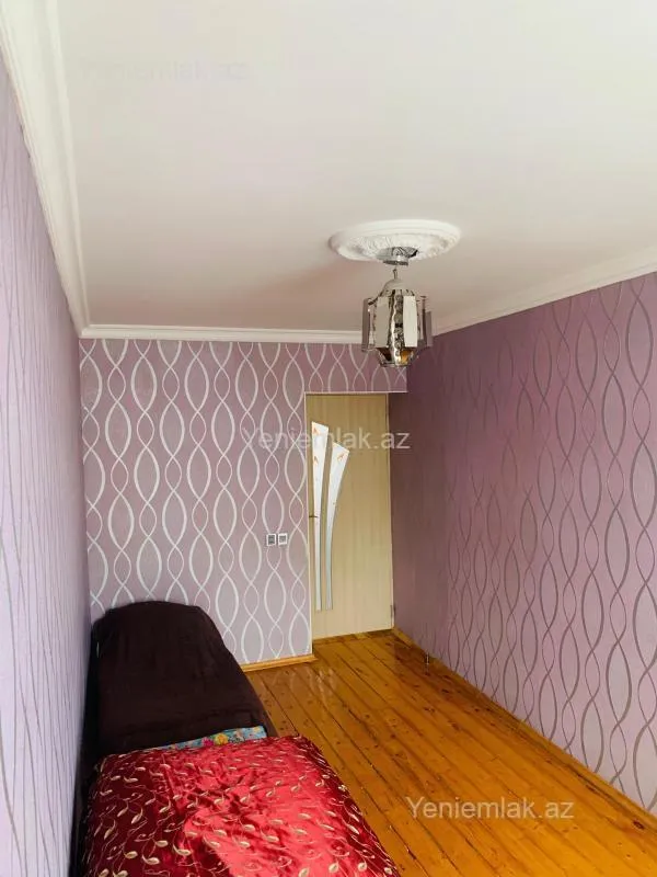 Satılır 3 otaqlı köhnə tikili 64 m²