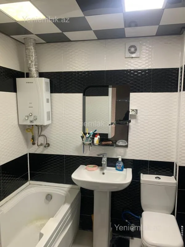 Satılır 3 otaqlı köhnə tikili 64 m²