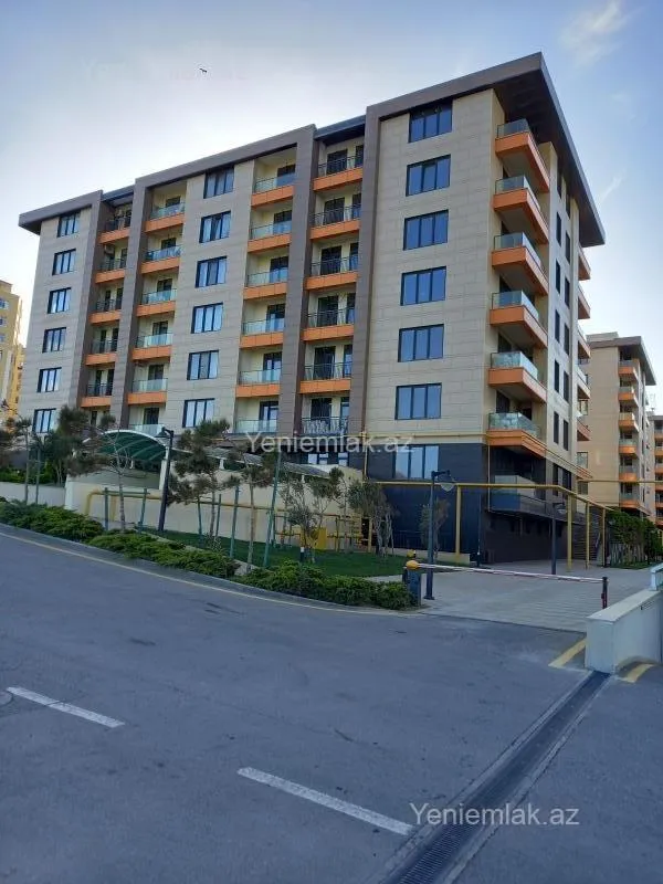 Satılır 3 otaqlı yeni tikili 139 m²