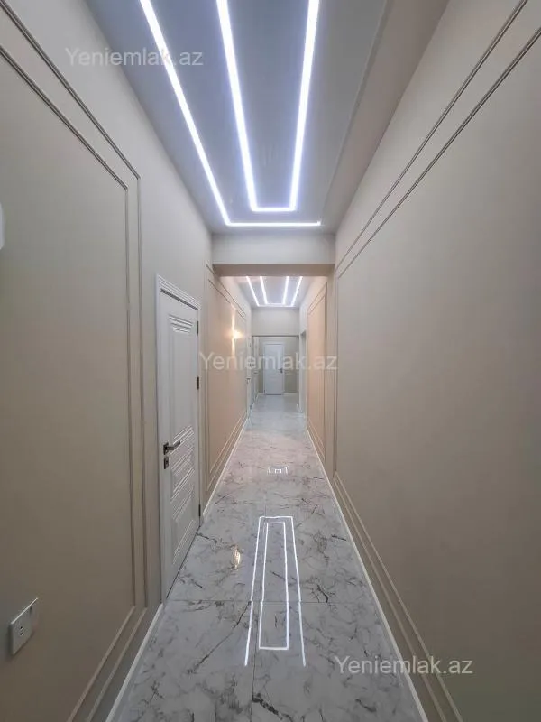 Satılır 3 otaqlı yeni tikili 139 m²