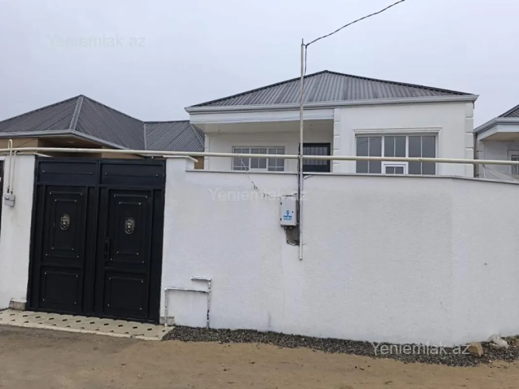 Satılır 3 otaqlı həyət evi 100 m²