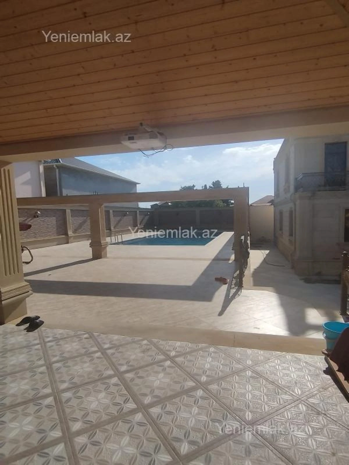 Satılır 6 otaqlı həyət evi 460 m²