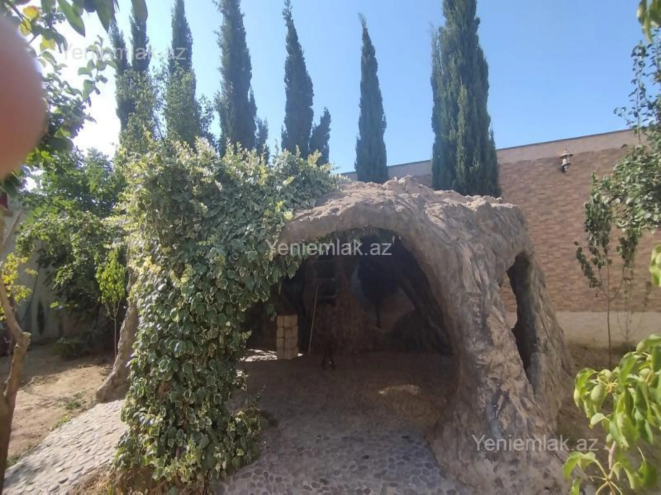 Satılır 6 otaqlı həyət evi 460 m²