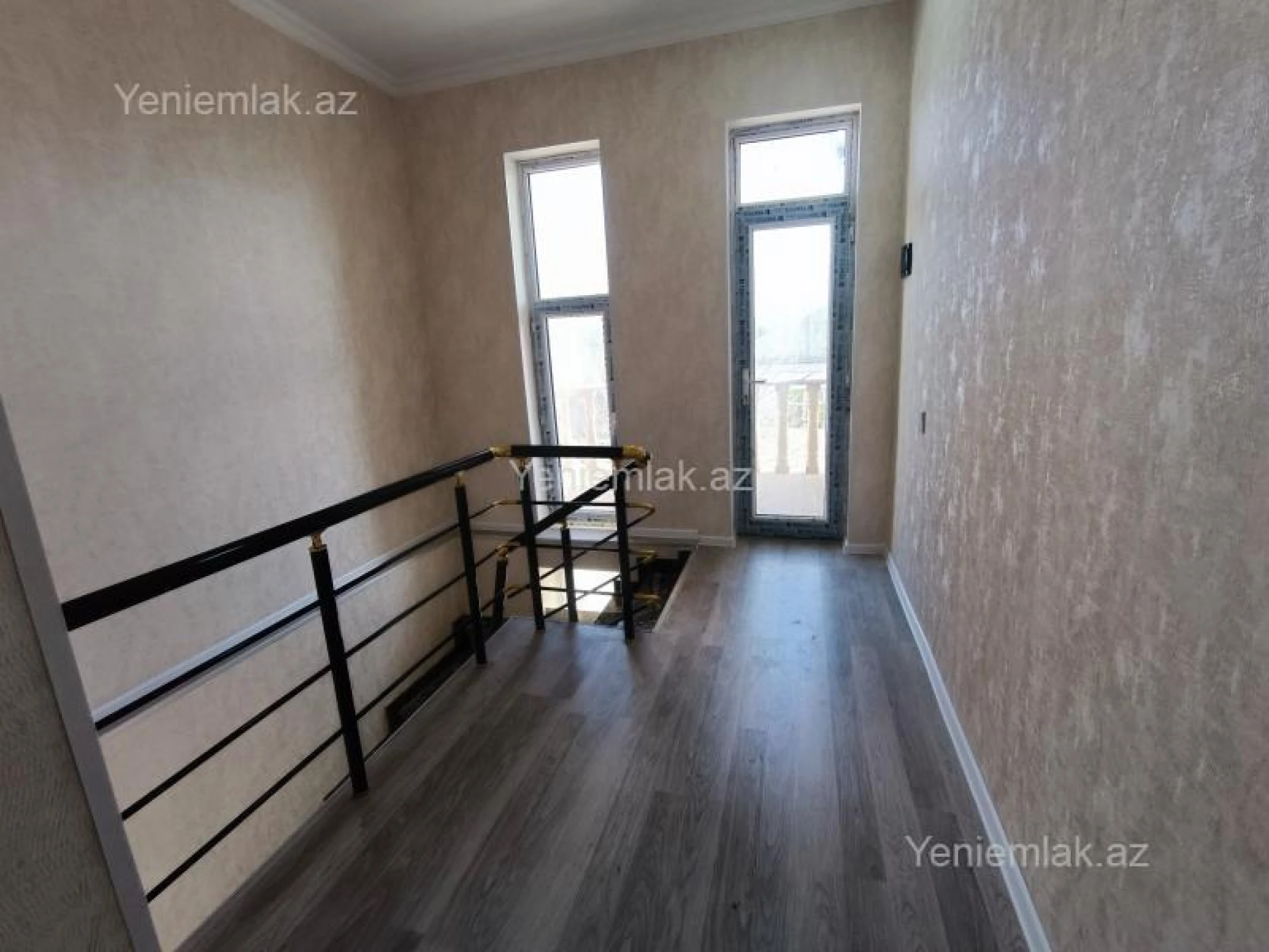 Satılır 5 otaqlı həyət evi 150 m²