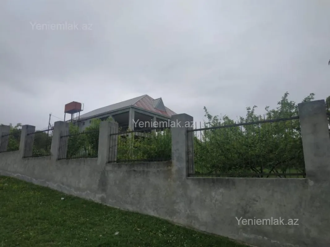 Satılır 5 otaqlı həyət evi 150 m²