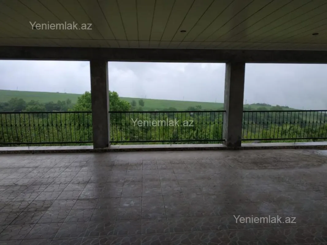 Satılır 5 otaqlı həyət evi 150 m²