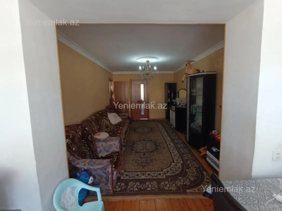 Satılır 3 otaqlı köhnə tikili 72 m²